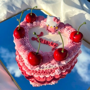 Vintage Kitty Fake Cake -  Kawaii Aesthetic Vanity Mirror Storage Trinket - Custom Name Kitschy Gift