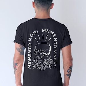 Memento Mori Memento Vivere Skull T-Shirt, Marcus Aurelius Stoic T-Shirt, Stoicism, Streetwear Fashion, Philosophy gift for Her Him