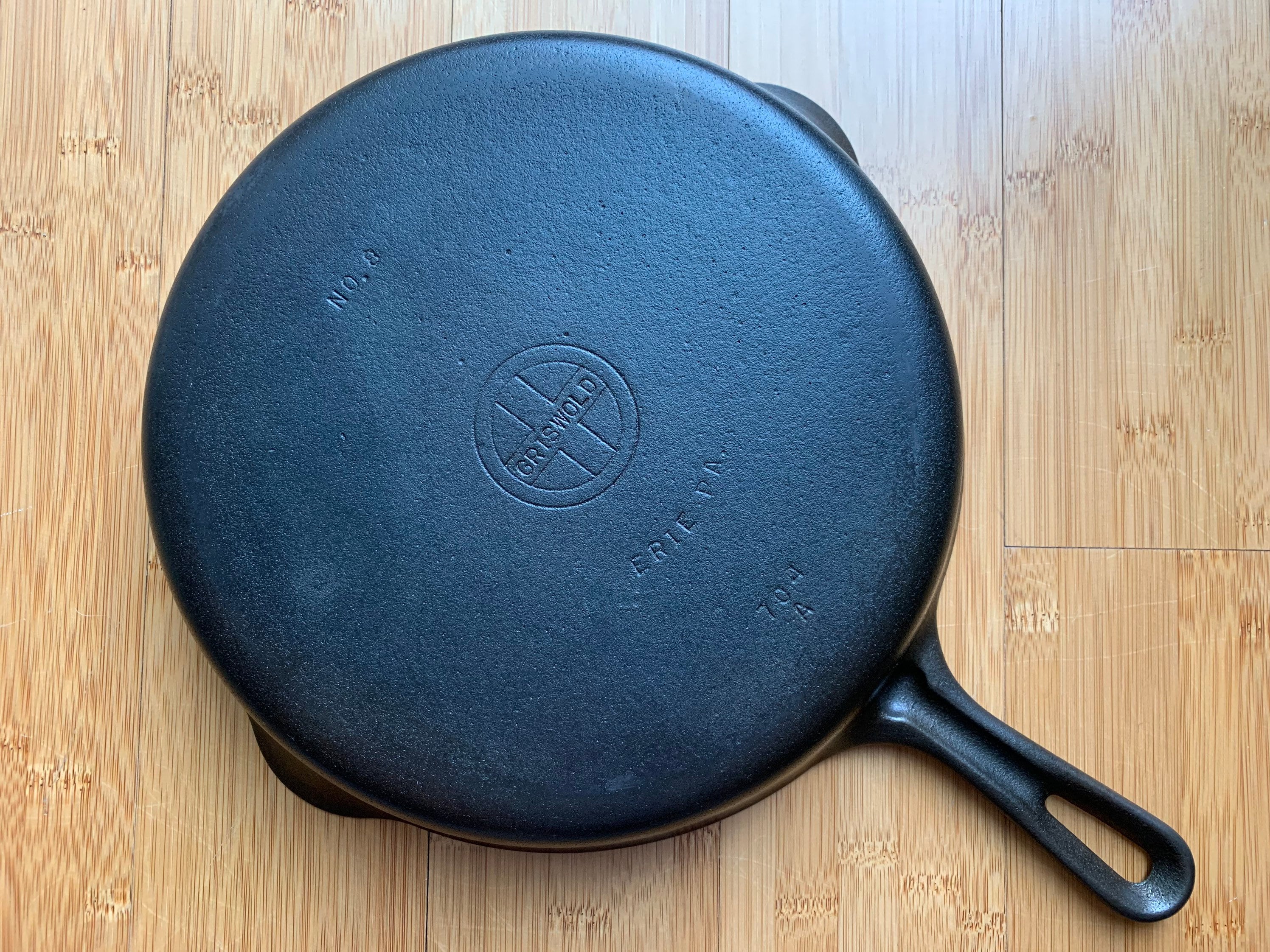 Antique OZARK #8 Cast Iron Skillet 258 w/ Heat Ring – CRESCENT FOUNDRY -  Sports & Outdoors - Springfield, Illinois, Facebook Marketplace