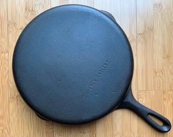 Wagner Ware #8 Cast Iron Skillet | Unmarked | Restored