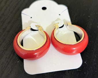 Vintage Red Enamel Hoop Earrings | 80s Gold Tone Geometric Jewelry