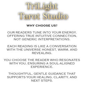 Puede incluir: Gr&aacute;fico blanco con el texto dorado "TriLight Tarot Studio". El texto "WHY CHOOSE US?" precede una lista de razones, incluyendo la conexi&oacute;n intuitiva y experiencias alineadas con el alma.