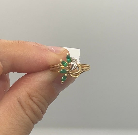 14k Yellow Gold Natural Marquise Emerald and Acce… - image 2