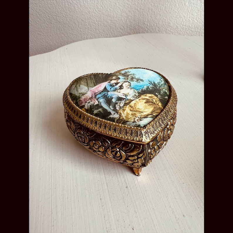Vintage Gold Musicbox Heartshaped With Midcentury Painting Etsy