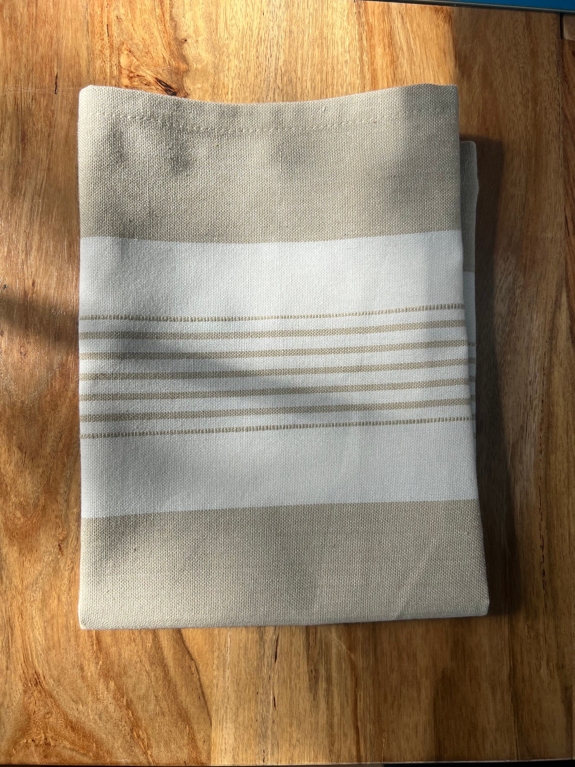 Linge à Vaisselle Tissé Au Métier
