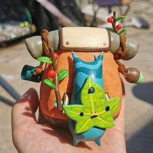 Legend of Zelda Korok Figurine with Backpack, Tears of Kingdom Korok Inspired Resin Interior Decoration Ornaments Collection