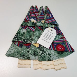 Cotton Christmas Napkins, Yuletide Napkins, Secret Santa Gift, Hostess Gift, Reusable Cloth Folded Christmas Tree Napkins