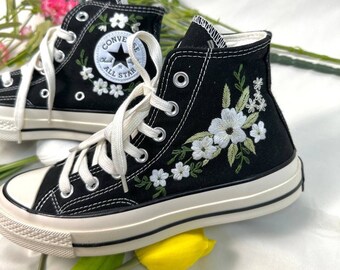 Embroidered Converse/Wedding Converse/Custom Converse White Chrysanthemum Flowers/Converse High Top Chuck Taylor 1970s/Embroidery Gifts