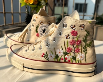 Haftowane Converse/Niestandardowe wysokie buty Converse/Haftowane kwiaty/Converse haftowane z kolorowym ogrodem kwiatowym