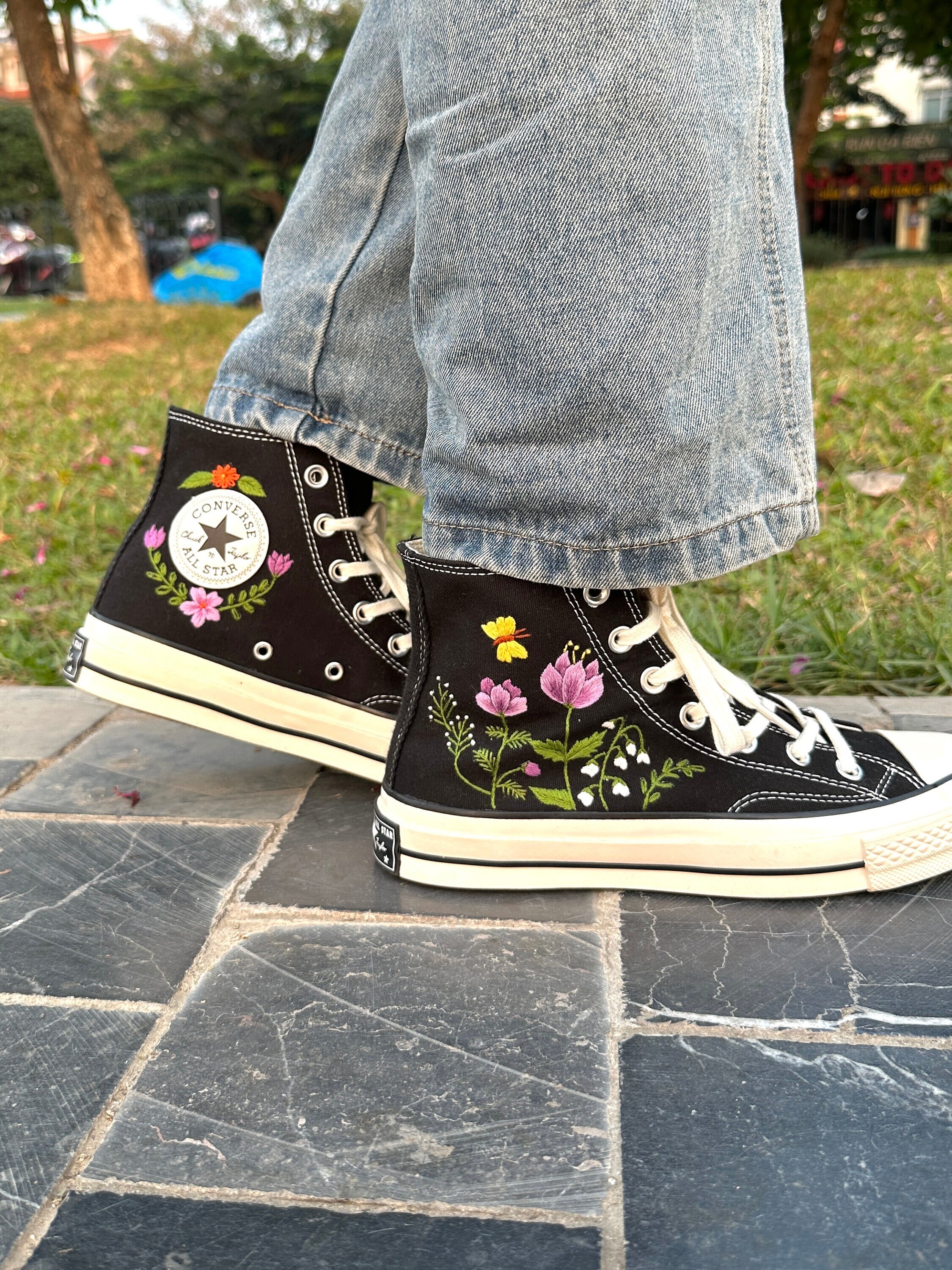 Custom Converse High Top Chuck Taylor 1970s Flower Embroidered/converse