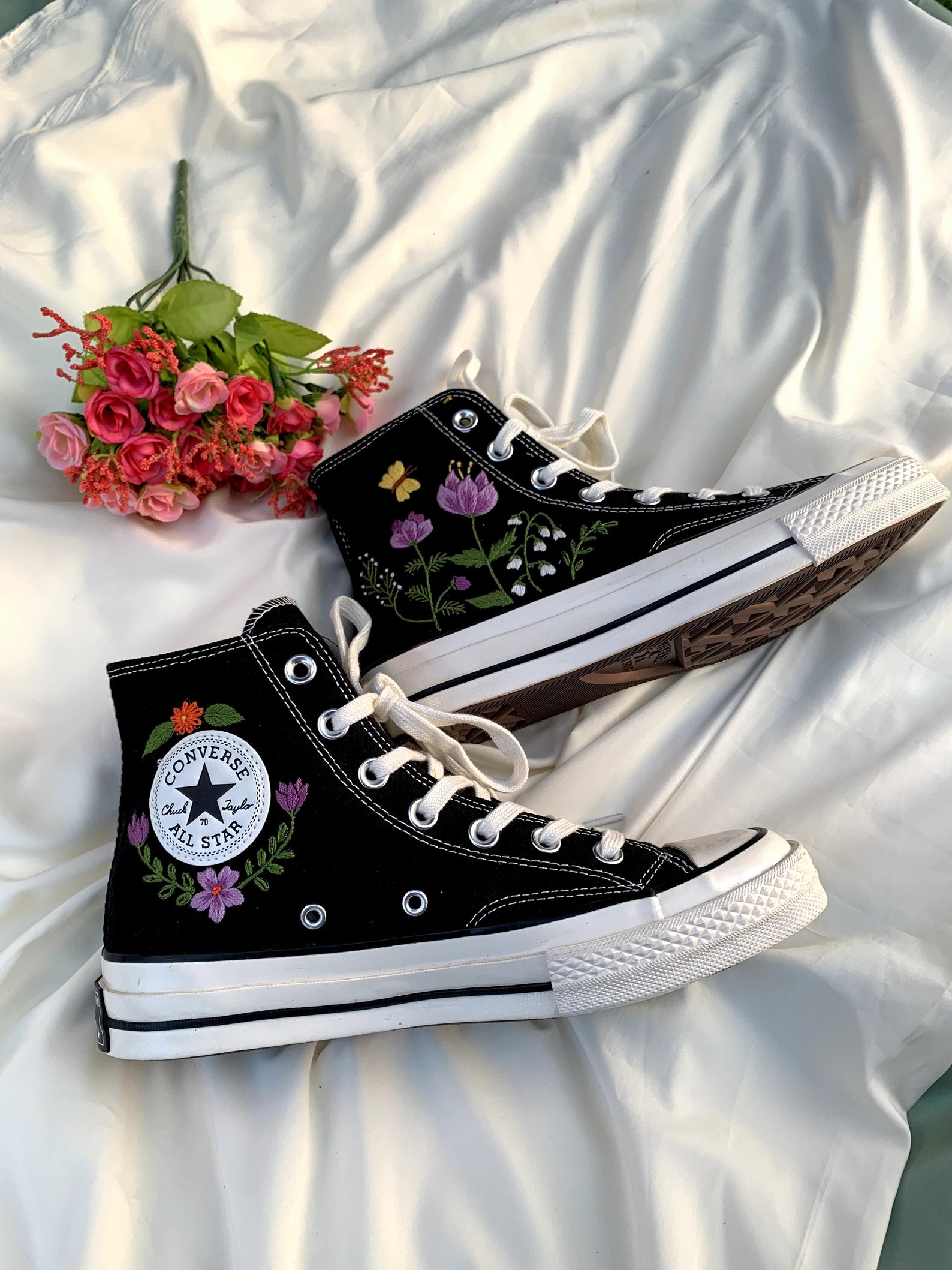 Custom Converse High Top Chuck Taylor 1970s Flower Embroidered/converse