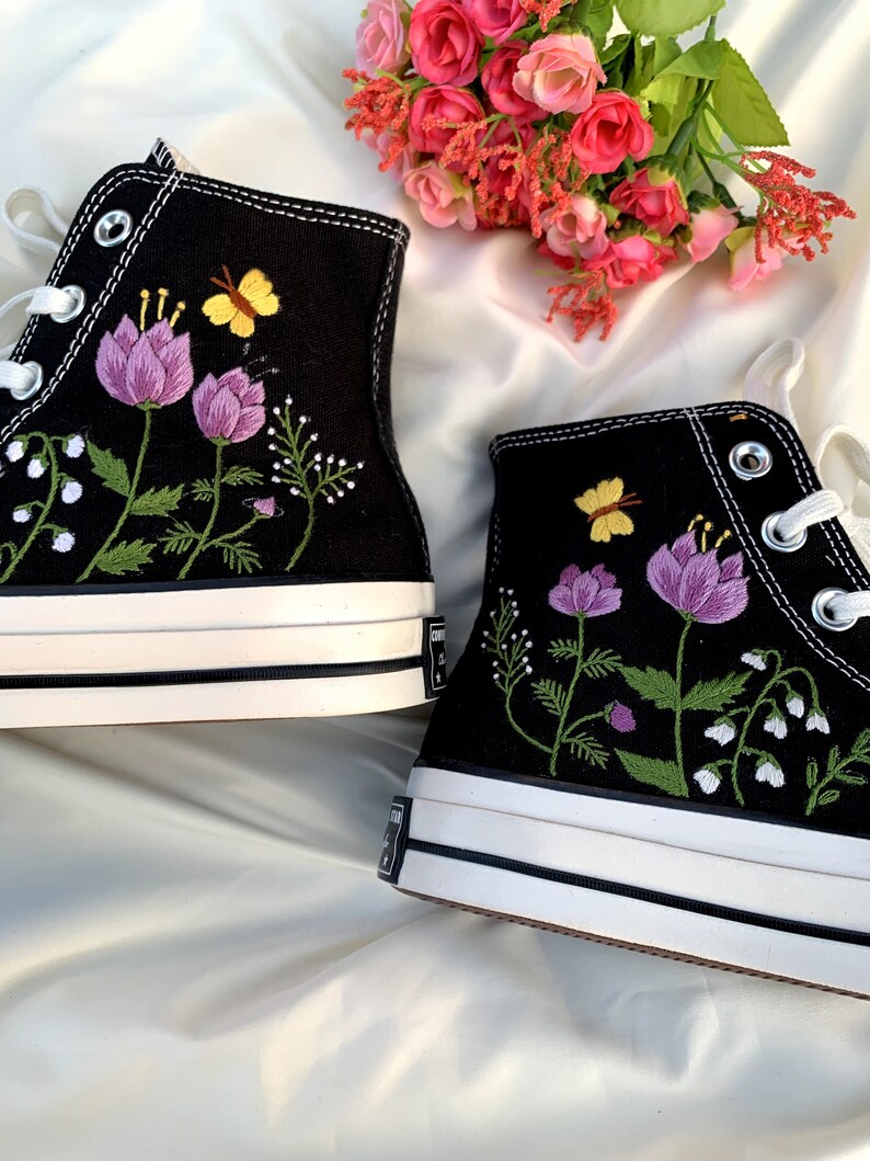 Custom Converse High Top Chuck Taylor 1970s Flower Embroidered/converse