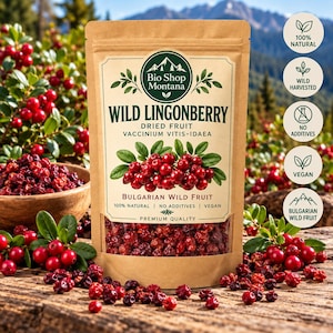 Könnte beinhalten: Ein brauner Standbeutel mit getrockneten Bio Shop Montana Wildpreiselbeeren. Das Etikett zeigt den Text Wild Lingonberry, Vaccinium Vitis-Idaea und Bulgarian Wild Fruit. Fünf kreisförmige Symbole kennzeichnen 100% natürlich, wild geerntet, ohne Zusätze, vegan und bulgarisches Wildobst.