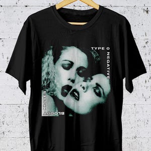Koszulka "Blood Kisses Type O Negative", koszulki z grafiką inspirowaną albumem metalowym, zespół metalowy, koszulka unisex