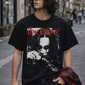 T-shirt The Crow, T-shirt grafiche ispirate agli anni '90 di The Crow, T-shirt cult del film, T-shirt unisex