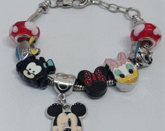 Pulsera con dije de Mickey