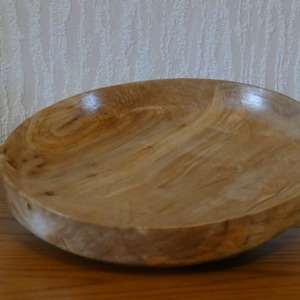 Handcrafted Poplar Decorative Plate: Unique Wooden Serving Dish, Rustic Home Decor, Natural Wood Grain, Artisan Kitchenware