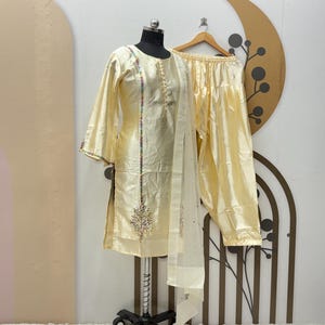 Embroidered Cream Kurti Palazzo Set: Pakistani Wedding Salwar Kameez
