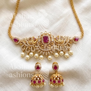 Conjunto de collar gargantilla de rubíes indios en tono dorado, joyas nupciales de perlas con pendientes jhumka, regalo de boda llamativo para mujer