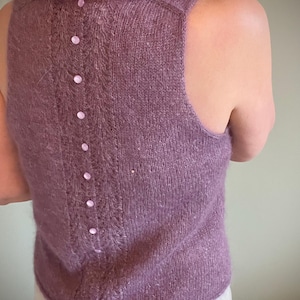 Summer Dreams Top, top-down, summer top, tank, singlet, sleeveless, top with buttons, knitting pattern PDF in English, sizes XS - 3XL.