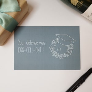 Votre défense était Egg-cell-ent! / Carte postale / bleu gris / Thèse De Soutenance Félicitations Thèse Docteur Egg Cell