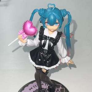 Hatsune Action Figure Anime Kawaii Subculture Fashion Model Toy