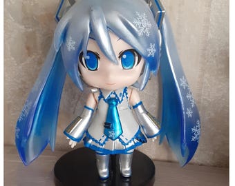 Hatsune Miku Mini Action Figure Kawaii Anime Winter Vocal Singer Doll