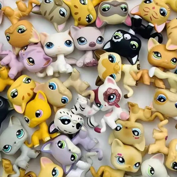 LPS Short Hair Cat Figures Random 3 PCS Littlest Pet Toys