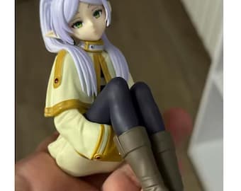 Kawaii Frieren Action Figure - Sitting Anime Girl Collection Model