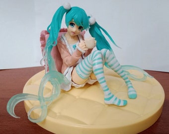 Anime Hatsune Miku Kawaii Action Figure Model Toy Statue Souvenir Figurine