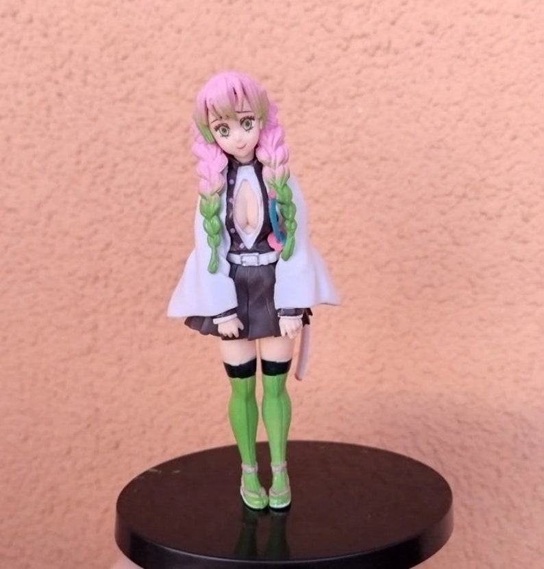 action figure mitsuri kanroji