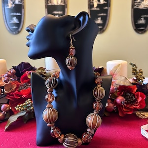 Beautiful Trendy Designed, Large Natural Wood beads, wrapped in hemp rope string, plus large brown glass crackle beads,stone spacers
