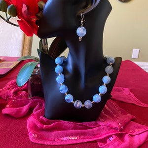 Marble Acrylic crystal Light Blue beads with matching dangling earrings