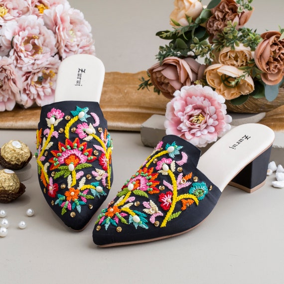 Slip store ons chappal