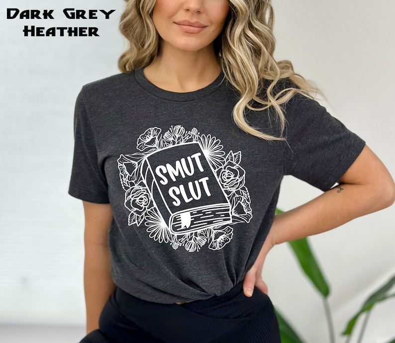 Smut Slut Shirt, Bookish Sweatshirt, Smut Reader, Bibliophile, Smut Slut Sweatshirt, Spicy Book, Dark Academia, Spicy Book Gift Bild 5