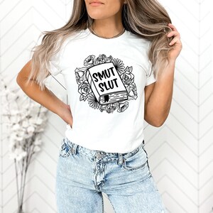 Smut Slut Shirt, Bookish Sweatshirt, Smut Reader, Bibliophile, Smut Slut Sweatshirt, Spicy Book, Dark Academia, Spicy Book Gift Bild 6