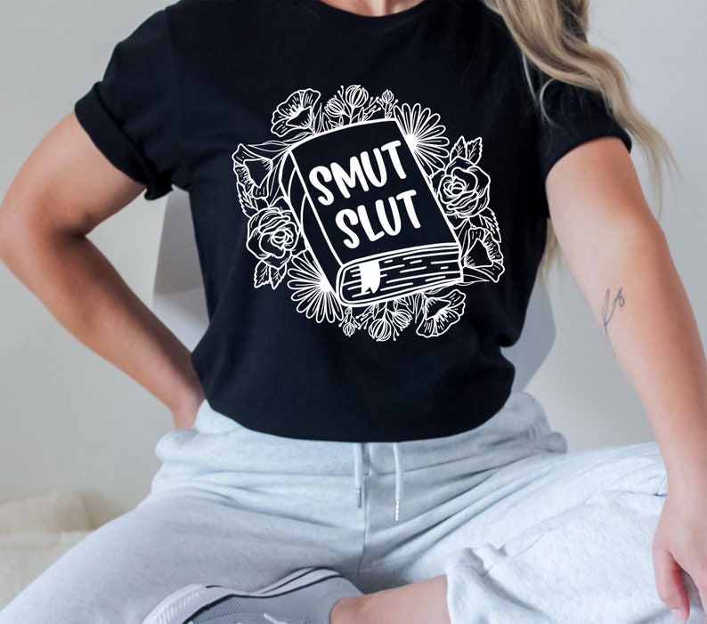 Smut Slut Shirt, Bookish Sweatshirt, Smut Reader, Bibliophile, Smut Slut Sweatshirt, Spicy Book, Dark Academia, Spicy Book Gift Bild 3