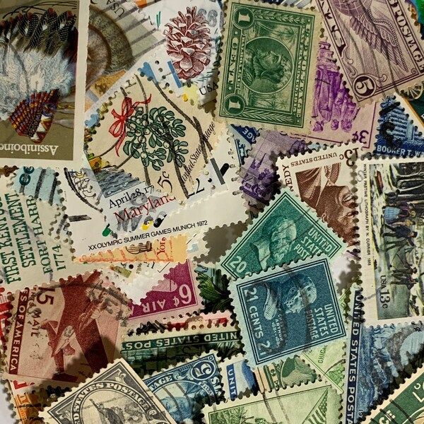 100 different used United States stamps