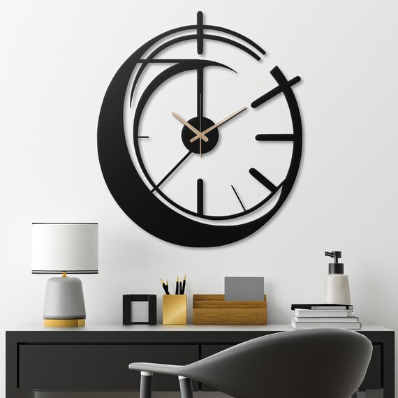 Modern Abstract Wave Metal Wall Clock – Black Artistic Design
