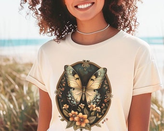 Womens Butterfly Floral Tshirt,Vintage Butterfly Tee,Nature Lover Shirt,Garden Lover Gift,Cottagecore Tshirt,Botanical Shirt,Gift For Mom