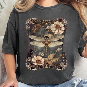 Womens Dragonfly Floral Tshirt,Boho Dragonfly Tee,Nature Lover Shirt,Garden Lover Gift,Cottagecore Tshirt,Botanical Shirt,Comfort Colors