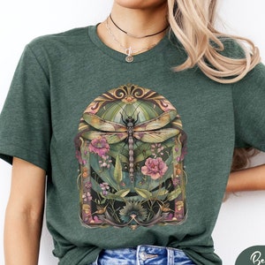 Womens Dragonfly Floral Tshirt,Boho Dragonfly Tee,Nature Lover Shirt,Garden Lover Gift,Cottagecore Tshirt,Botanical Shirt,Gift For Mom