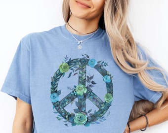 Women's Peace T-shirt,Boho Flower Shirt,Folk Art Flowers Shirt,Hippie Peace Tee, Peace Love Shirt,Retro Peace Tee,Gift For Mom,Comfort Color
