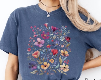 Summer Flowers Tshirt,Boho Floral Shirt,Nature Lover Shirt,Botanical Tee,Plant Lover Shirt,Gift For Gardener,Wildflower Shirt,Comfort Colors