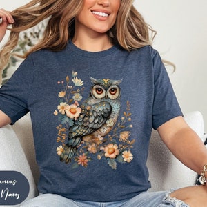 Womens Owl T-Shirt,Owl Shirt For Gift,Owl Lover Shirt,Bird Lover Shirt,Boho Flower Shirt,Nature Lover Tee,Bird Watcher Gift,Owl Gift For Her