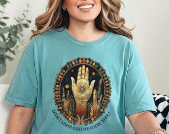 Womens Healing Hand Feather Shirt,Boho Feather Shirt,Native American Tee,Nature Lover Shirt,Native Spritual Shirt,Gift For Her,Comfort Color