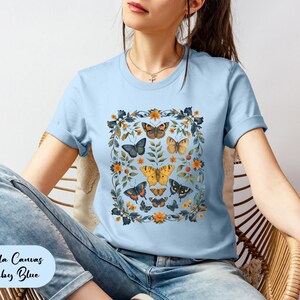 Vintage Butterfly Wildflower Tshirt,Butterfly Tshirt,Wildflower Shirt,Nature Lover Shirt,Cottagecore Shirt,Botanical Shirt,Nature Lover Gift