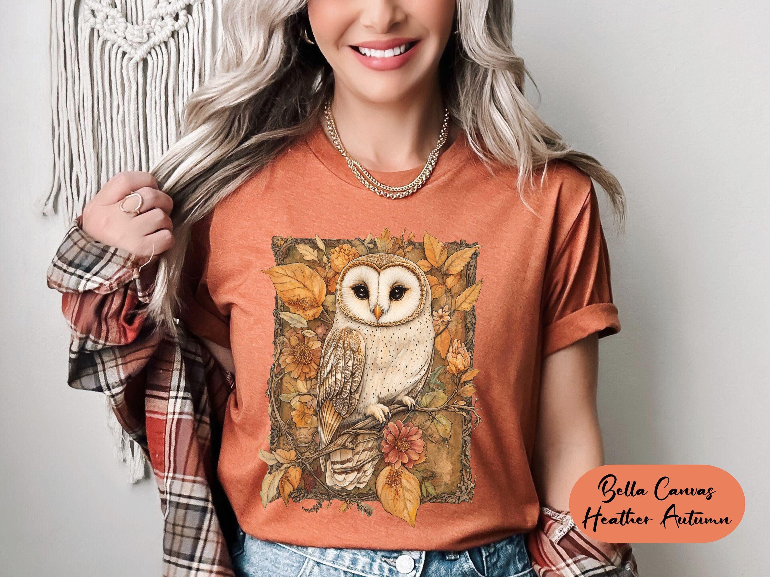 Womens Autumn Barn Owl T-Shirt,Owl Lover Shirt,Bird Lover Shirt,Cottagecore Owl Shirt,Nature Lover Tee,Bird Watcher Gift,Barn Owl Lover Gift