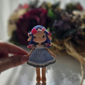 Lara Doll Mini Amigurumi Crochet Doll, Organic Doll, Amigurumi Doll, Crochet Art, Tiny Amigurumi Toys, Miniature, Handmade