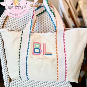 Embroidered Ric Rac Scallop Canvas Monogram Tote Bag, Canvas Tote Bag, Monogram Bag, Bridesmaid Gift, Teacher Gift, Back To School